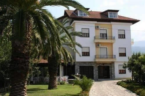 Vicky Rooms & Apartments Ліменас Екстер'єр фото