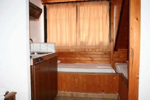 Vicky Rooms & Apartments Ліменас Екстер'єр фото
