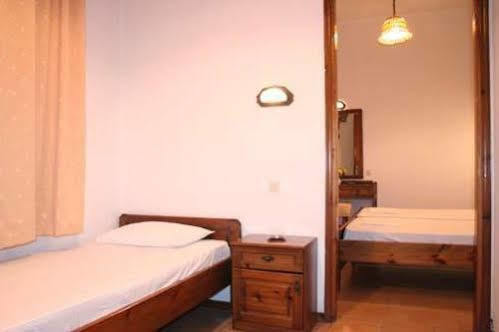 Vicky Rooms & Apartments Ліменас Екстер'єр фото